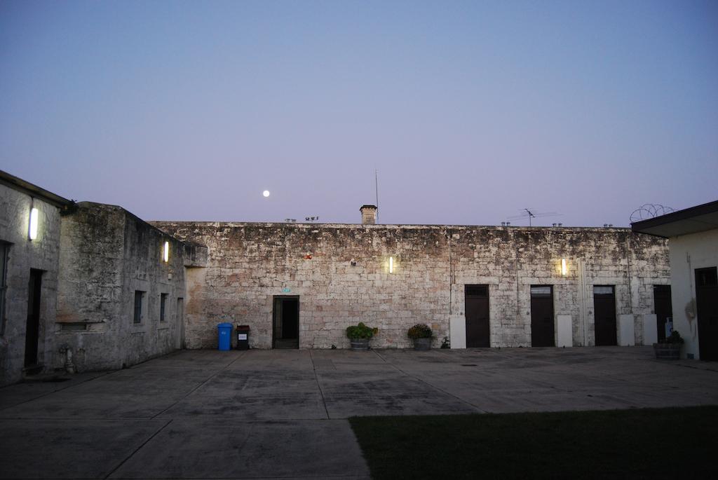 The Old Mount Gambier Gaol Hotel Exterior foto