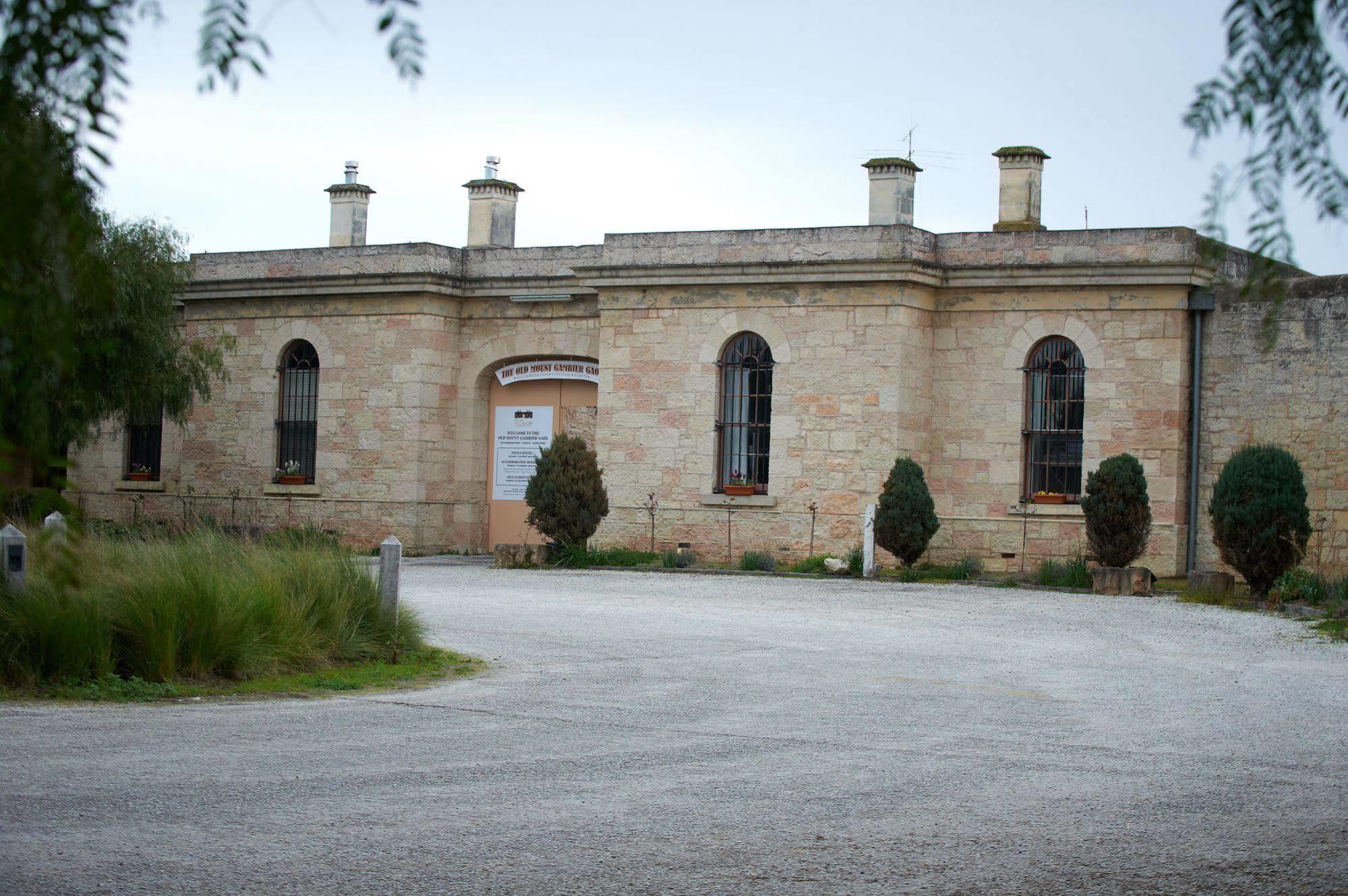 The Old Mount Gambier Gaol Hotel Exterior foto